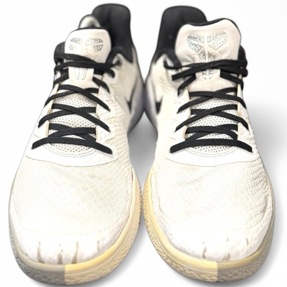 Nike Mamba Wht/Blk Men’s size 8.5 - Picture 2 of 12